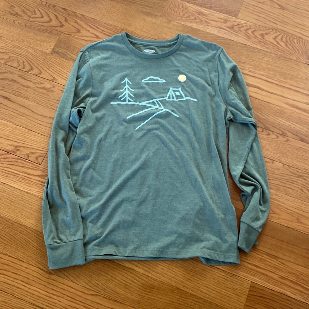 Old Navy long sleeve shirt